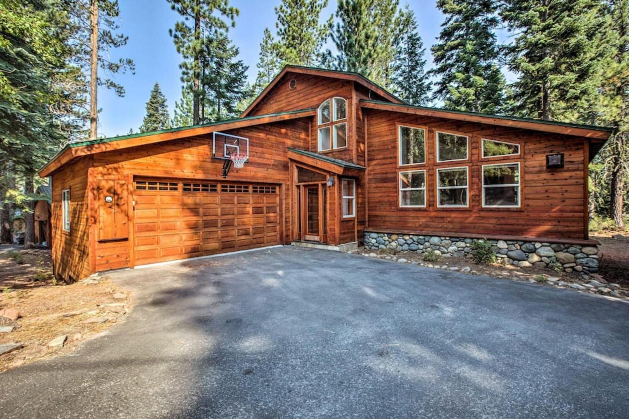 Moosetrack By Avantstay Cozy Cabin In The Of Tahoe Donner W Hot Tub Тракі Екстер'єр фото